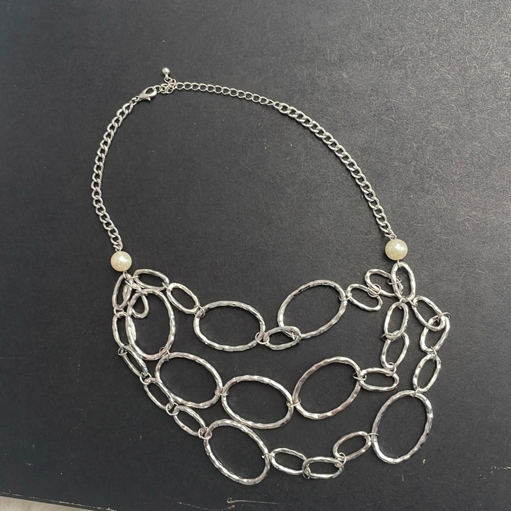 Chunky  pearl Layered Necklace silver Tone Hoop Chain Hammered Jewelry 19”